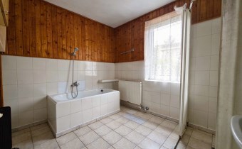 Łazienka z wanną - lokal nr 1, parter, dom Kraplew