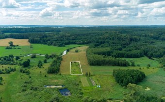 Szeroki kadr działki budowlanej Smolajny otoczenie