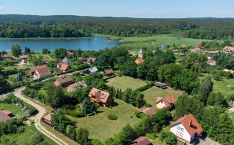 Wieś Kurki gmina Olsztynek widok z drona – luźna z