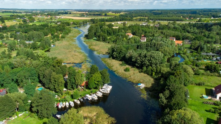 Kanał Elbląski w Miłomłynie – marina z łodziami pr