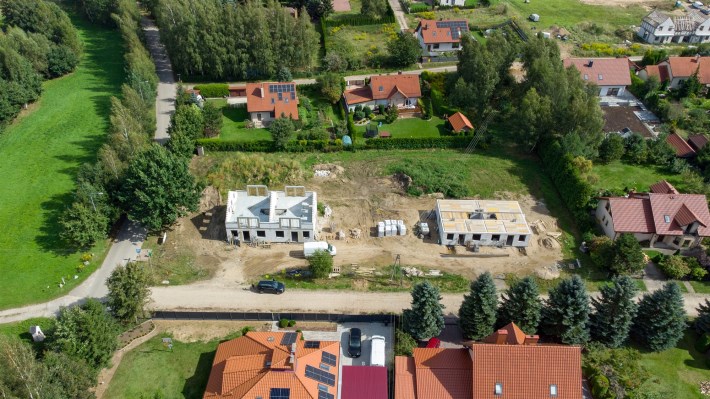 Dom w zabudowie bliźniaczej w Ługwałdzie – widok z