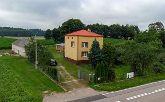Wjazd na posesję domu na sprzedaż w Tułodziadzie, 